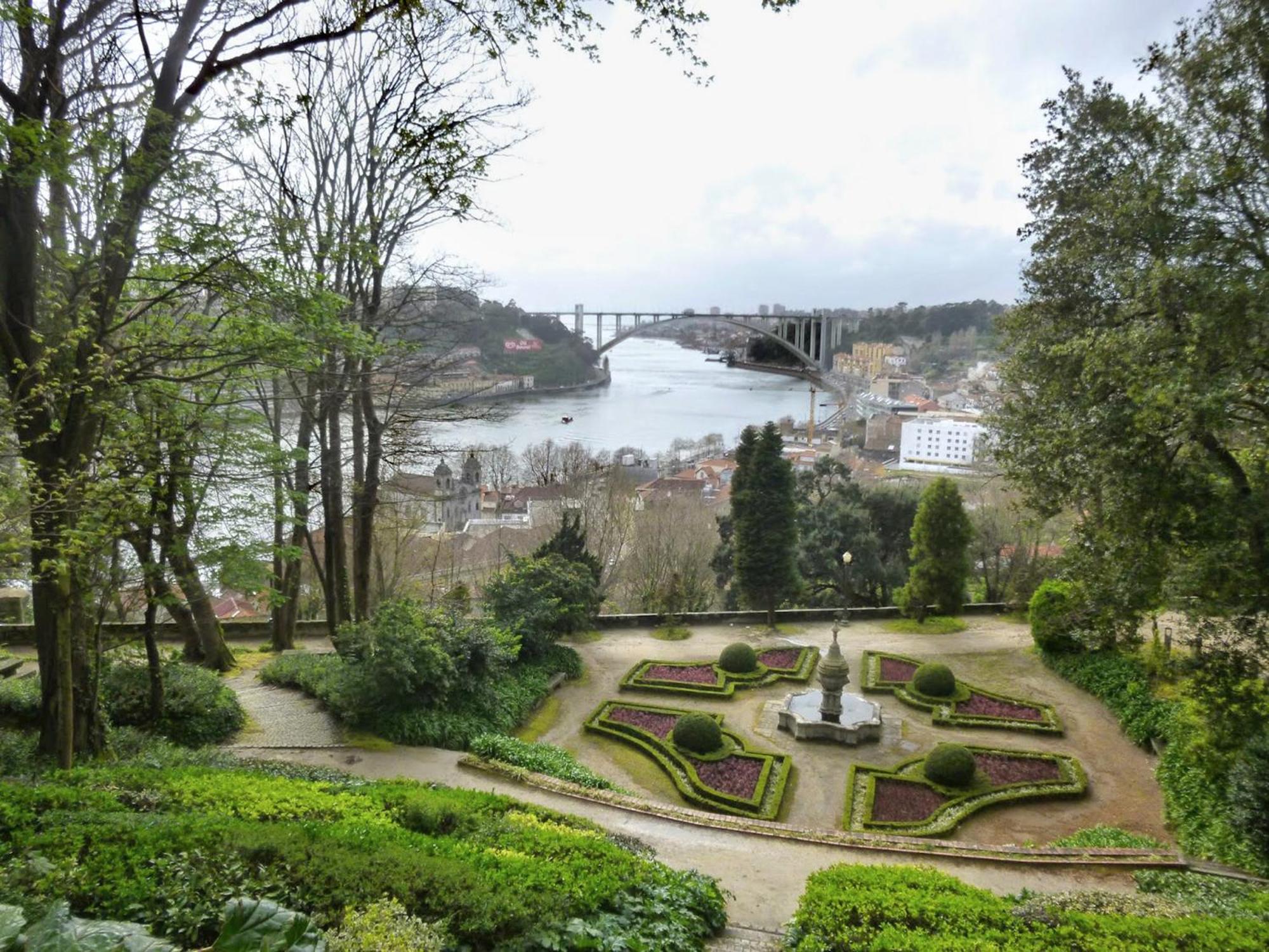 Studios Baixa Downtown Porto Luaran gambar